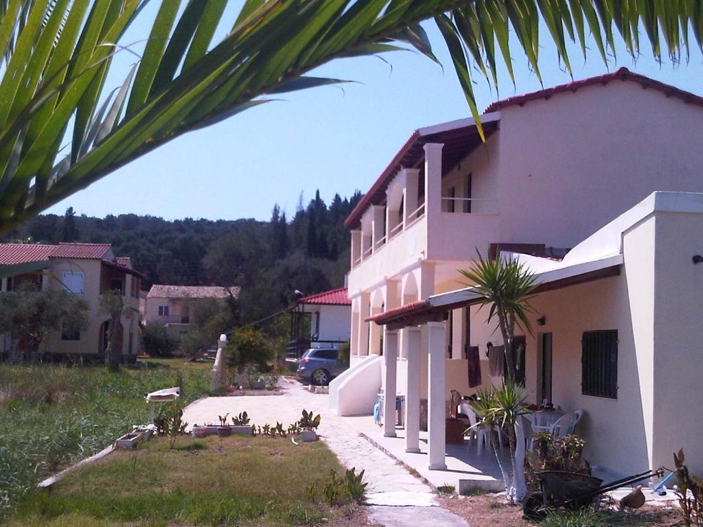 קאבוס Virginia'S Beachfront Apartments מראה חיצוני תמונה