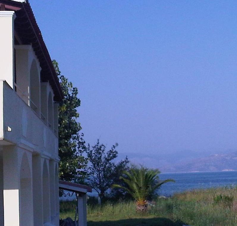 קאבוס Virginia'S Beachfront Apartments מראה חיצוני תמונה