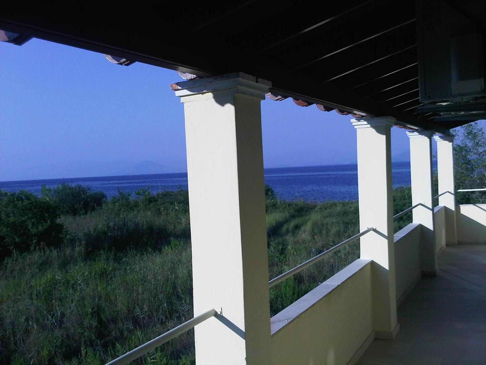 קאבוס Virginia'S Beachfront Apartments מראה חיצוני תמונה