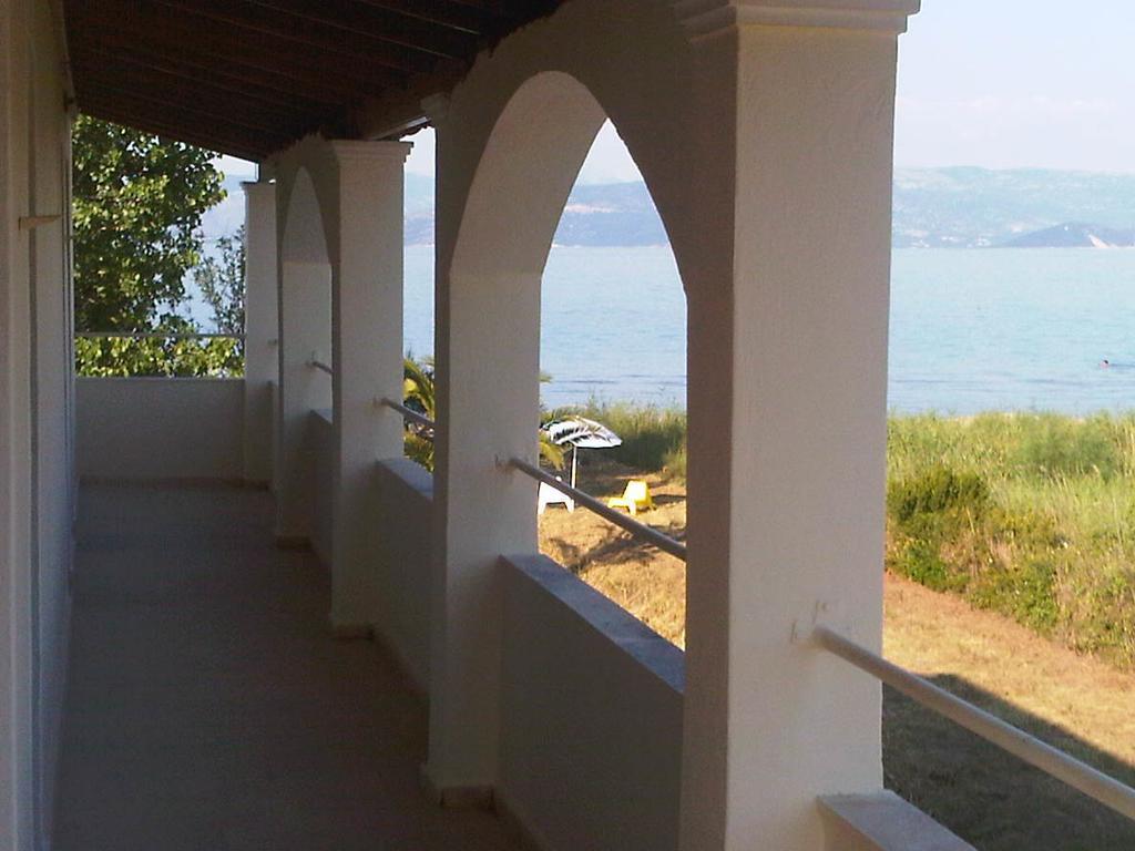 קאבוס Virginia'S Beachfront Apartments מראה חיצוני תמונה