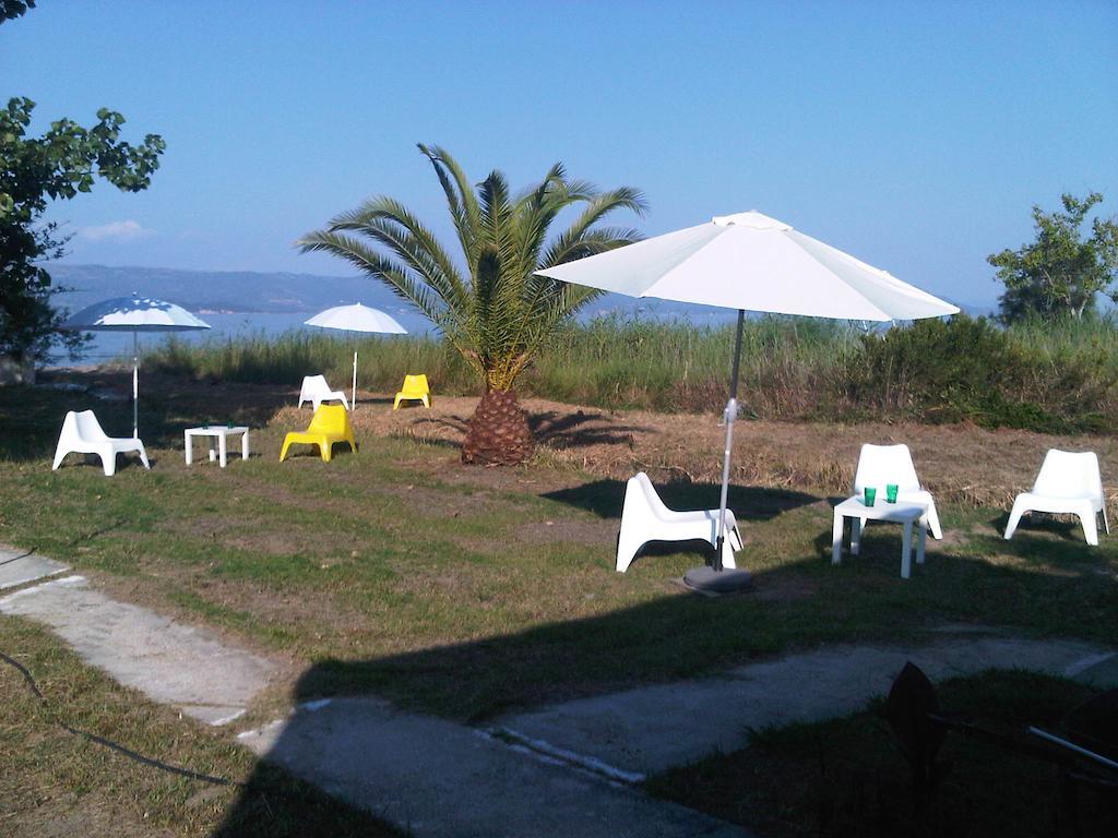 קאבוס Virginia'S Beachfront Apartments חדר תמונה