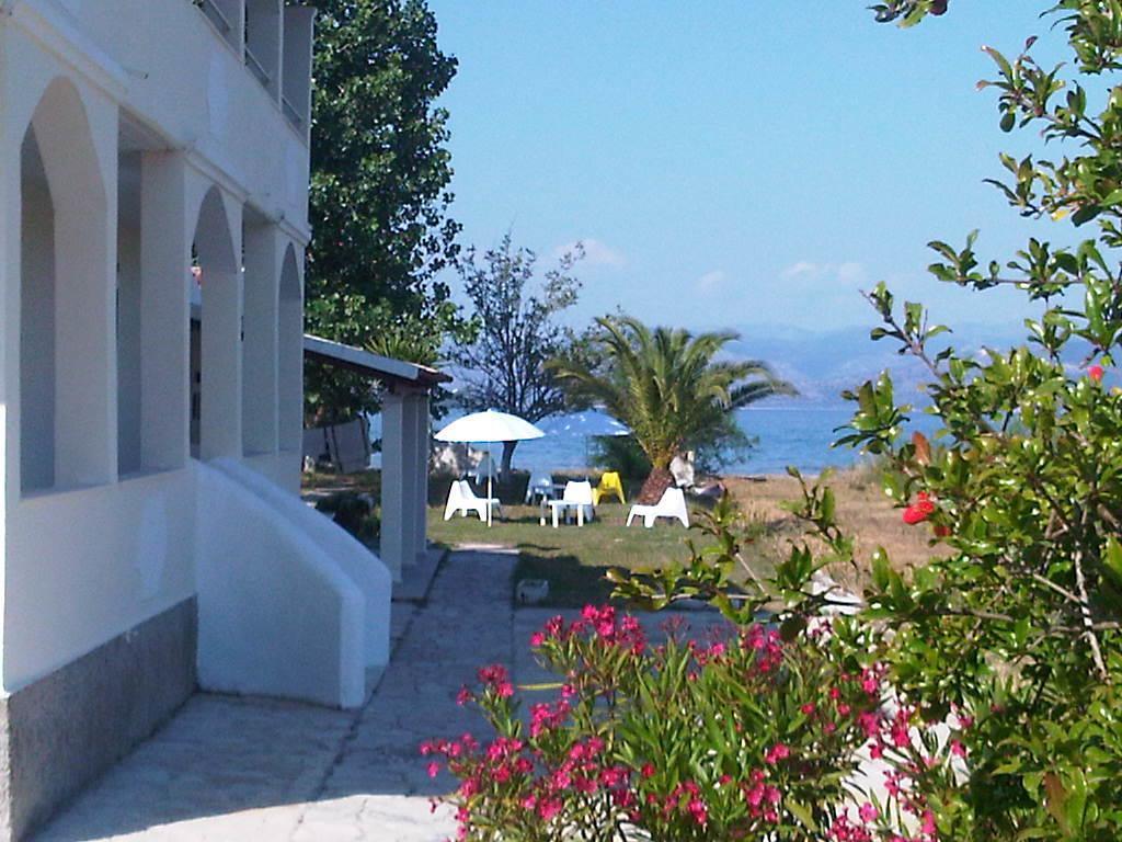 קאבוס Virginia'S Beachfront Apartments חדר תמונה